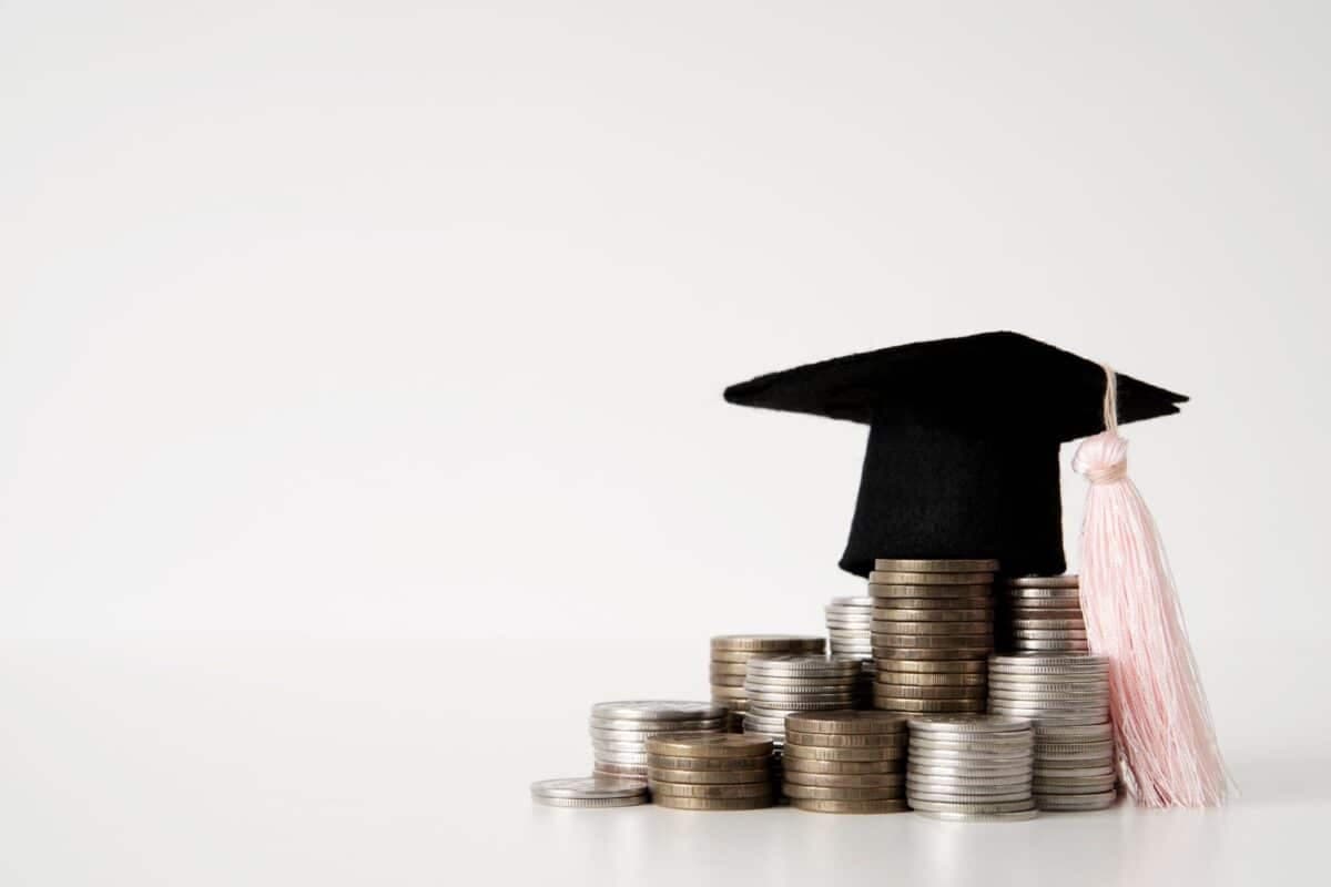 Prilika za studente u TK: Otvoren konkurs za stipendije od po 1.500 KM